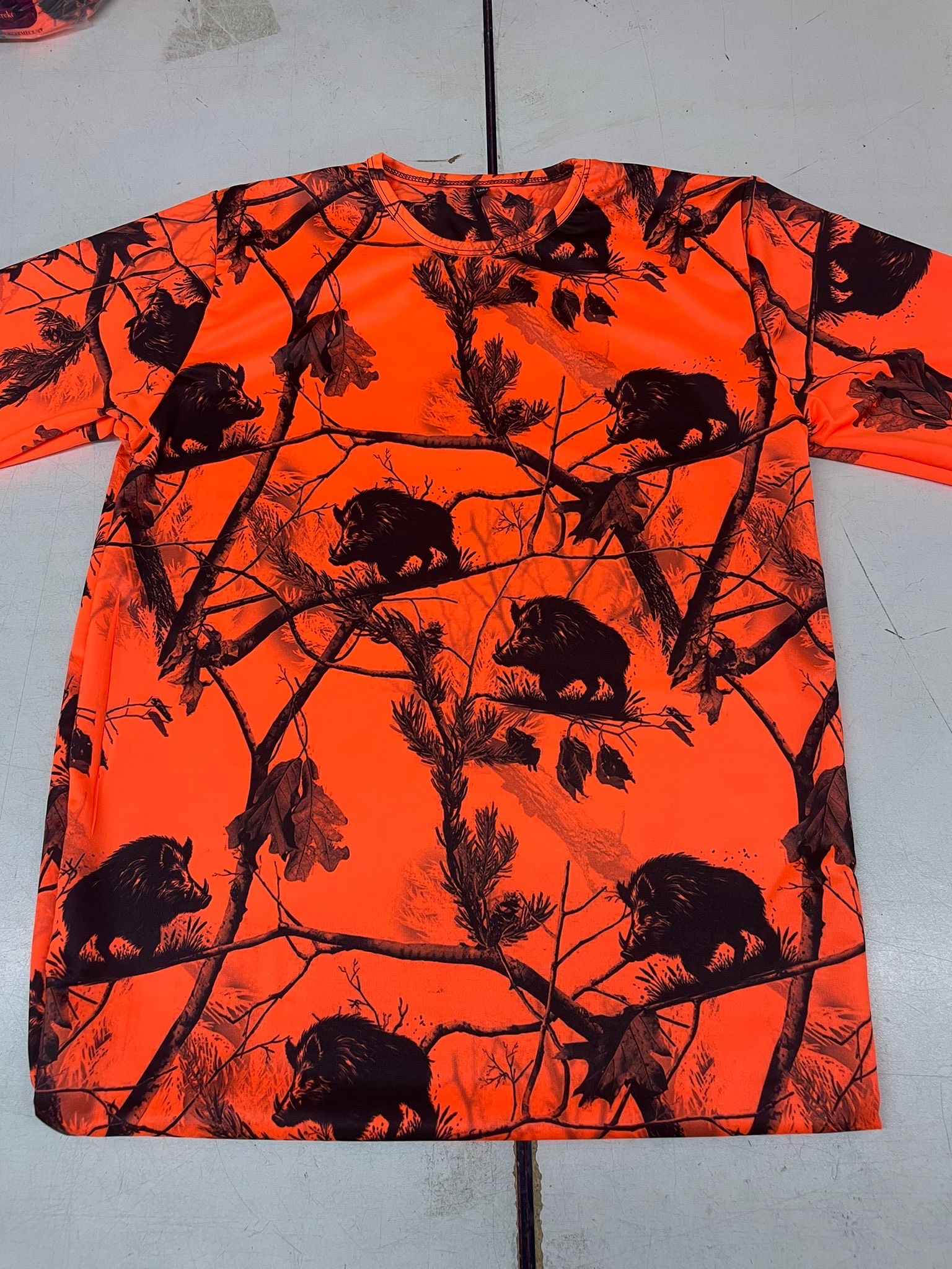 Turuncu Domuz Desenli T-shirt